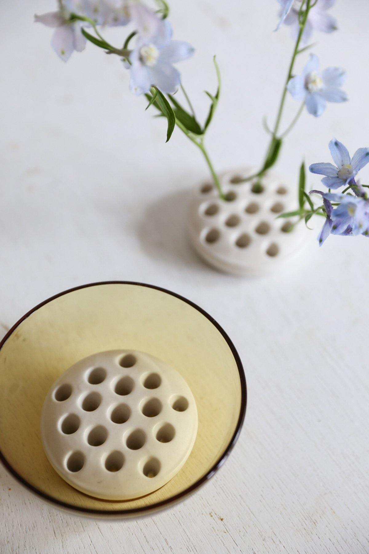 Ceramic Flower Frog | Shell - Oh Flora Store