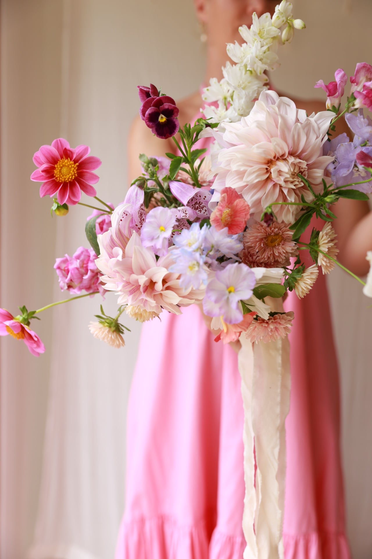 Handmade ceramic vases, compotes & homewares for florists and home